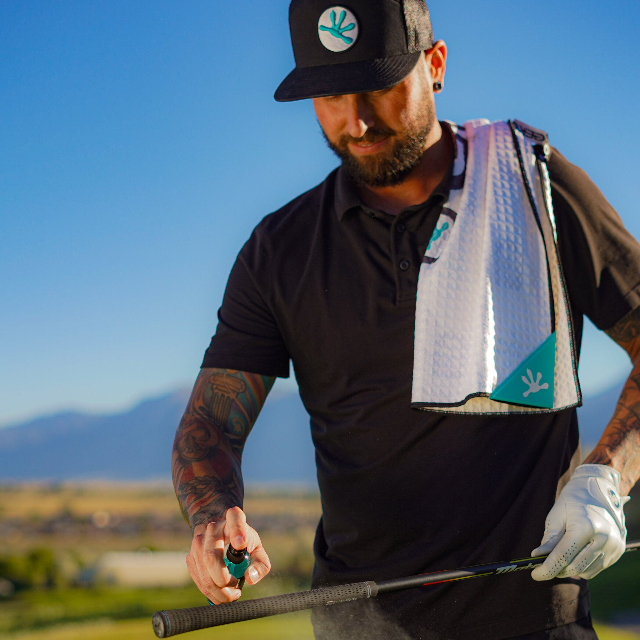 The Best Golf Towel Ever w/ Free Geko